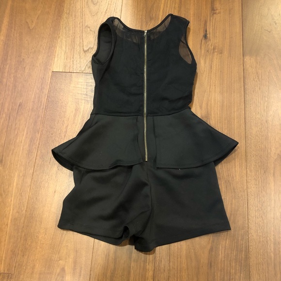 UK2LA Romper sz small - Picture 6 of 6